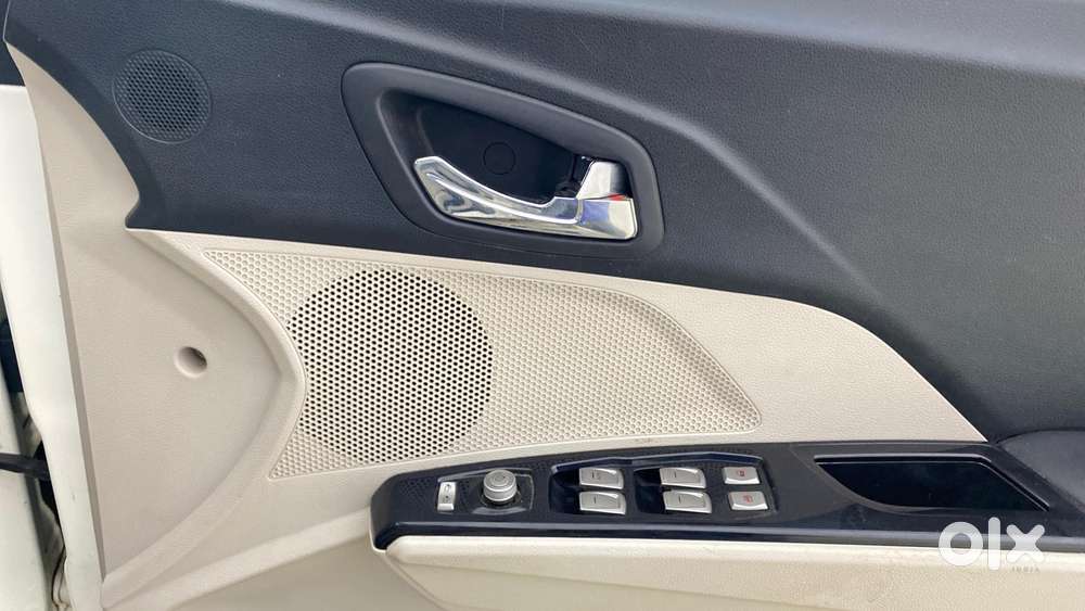 Mahindra Xuv300 W8 Option Diesel, 2022, Diesel