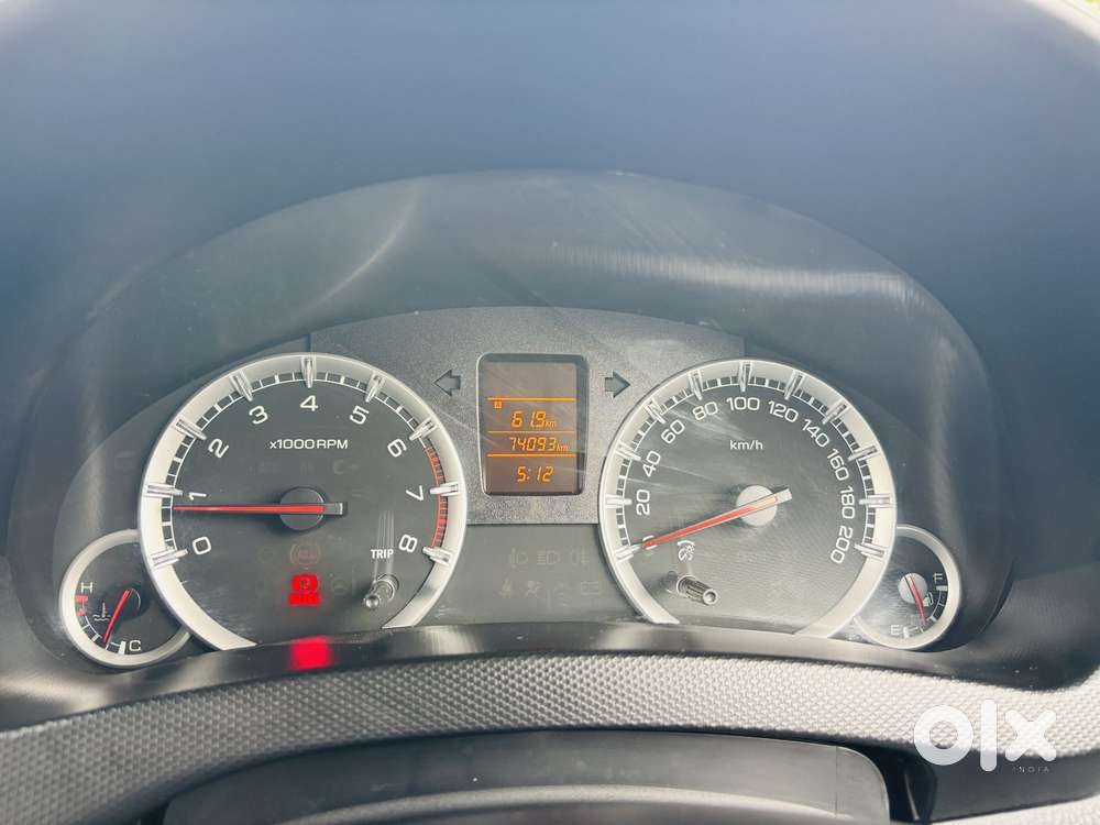 Maruti Suzuki Swift Vxi Abs Bsiv, 2015, Petrol