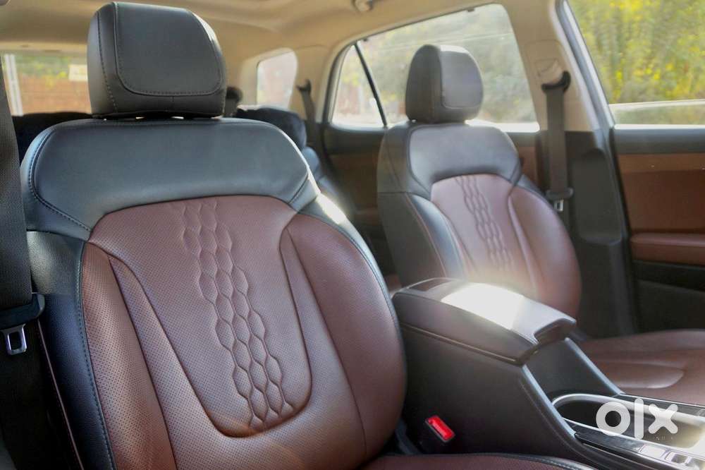 Hyundai Alcazar 2.0 Signature (o) Petrol At 6 Str, 2023, Petrol