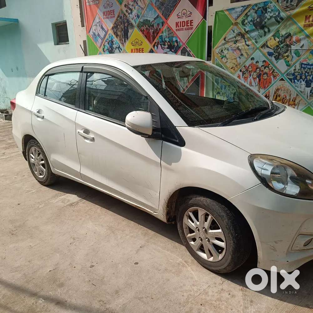 Honda Amaze 2016 Top Model