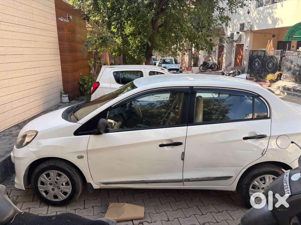 Honda Amaze 2014 Petrol Well Maintained