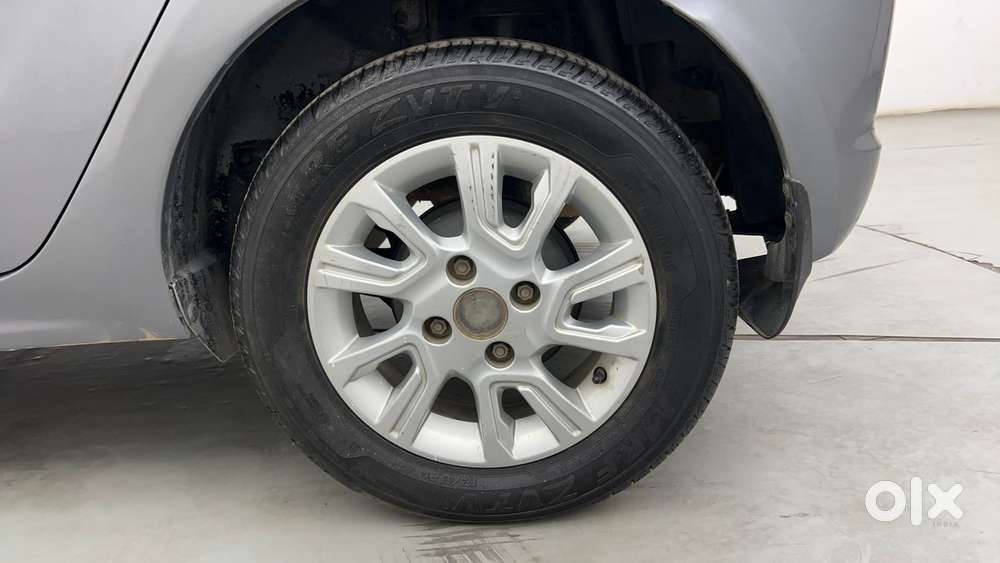 Tata Tiago Xza, 2018, Petrol