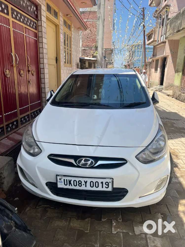 Hyundai Verna 2012