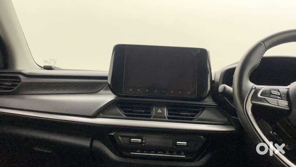 Maruti Suzuki Swift Zxi Plus Dual Tone, 2024, Petrol