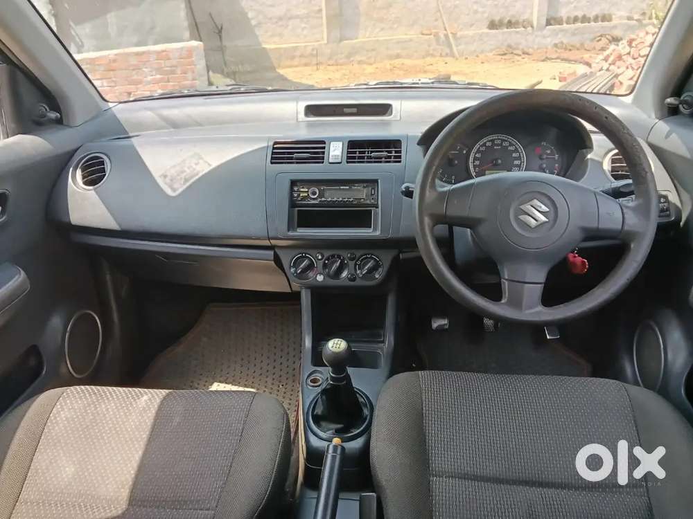 Maruti Suzuki Swift 2006 Petrol 100000 Km Driven