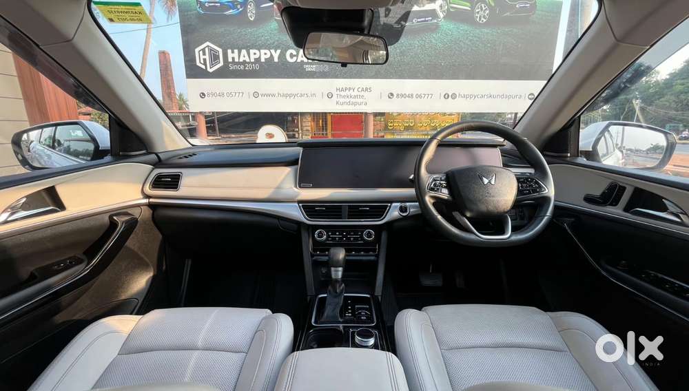 Mahindra Xuv700 2.2 Ax 7 Diesel At Luxury Pack Str, 2025, Diesel