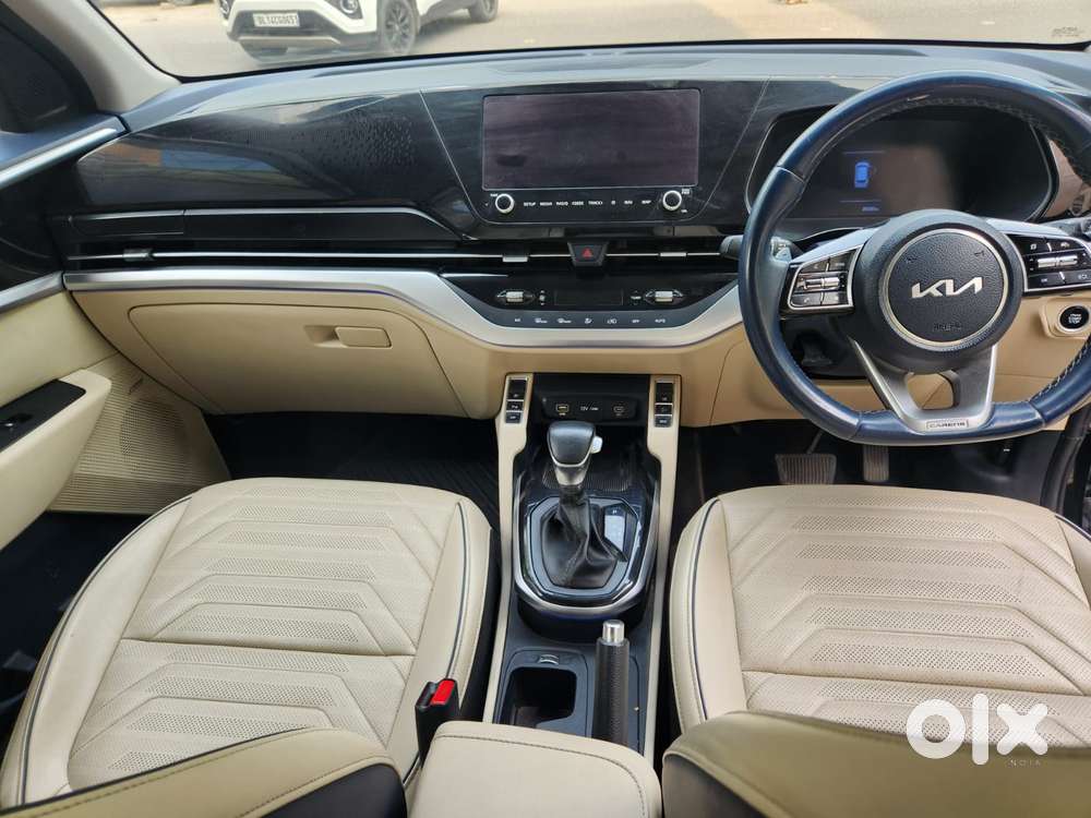 Kia Carens 1.4 Luxury Plus 6 Str, 2022, Petrol