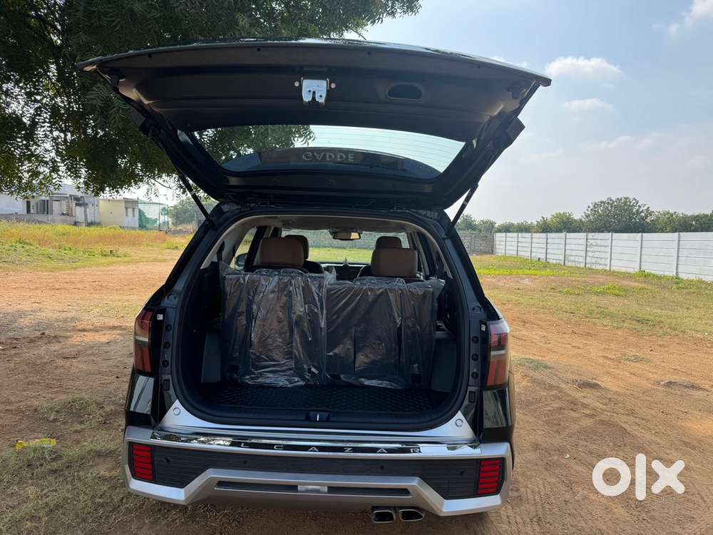 Hyundai Alcazar 2025 Petrol 7000 Km Driven