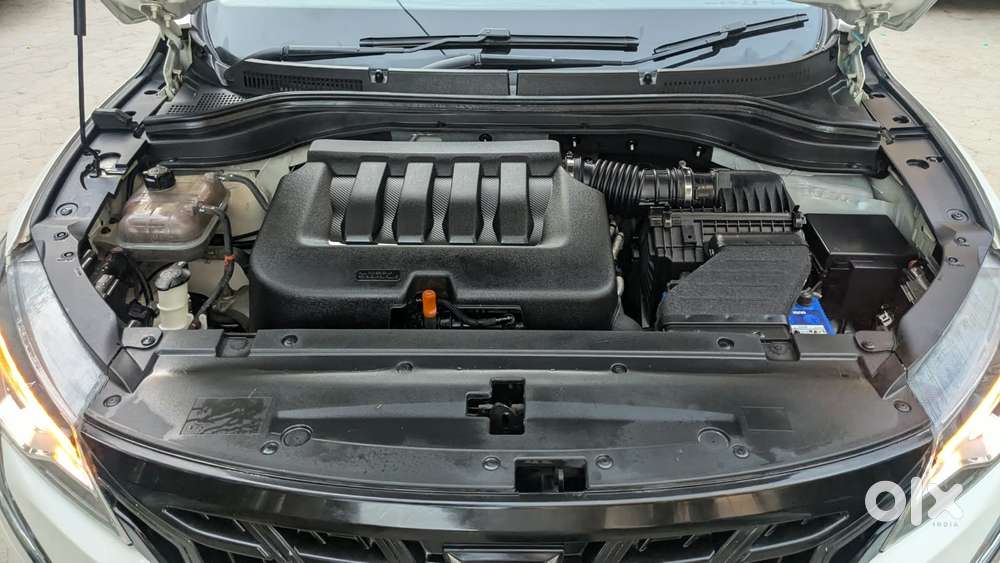 Mahindra Xuv700 2.0 Ax 7 Petrol At Str, 2021, Petrol