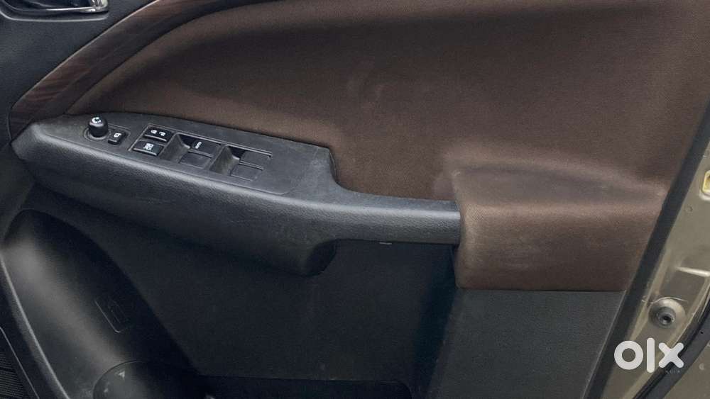 Maruti Suzuki Brezza 1.5 Zxi At Smart Hybrid, 2022, Petrol