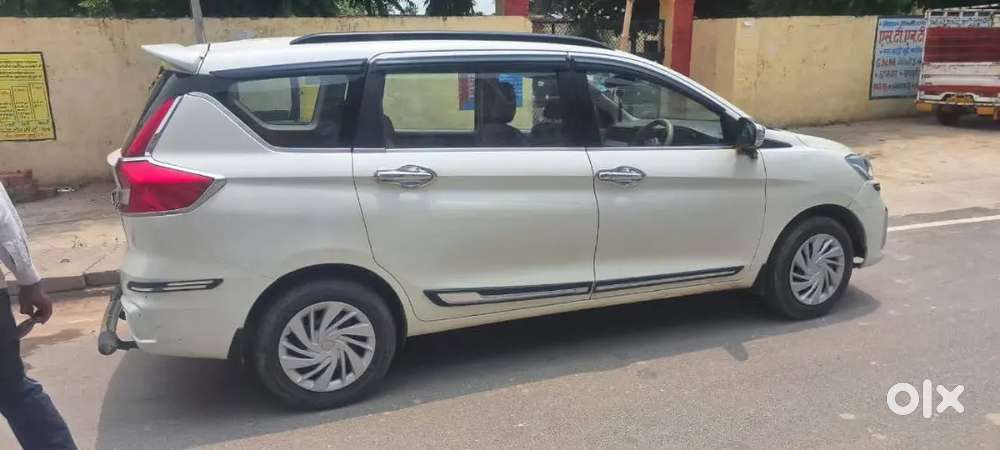 Maruti Suzuki Ertiga 2022 Cng & Hybrids 98000 Km Driven