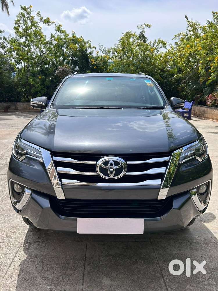 Toyota Fortuner 2016 Showroom Maintained