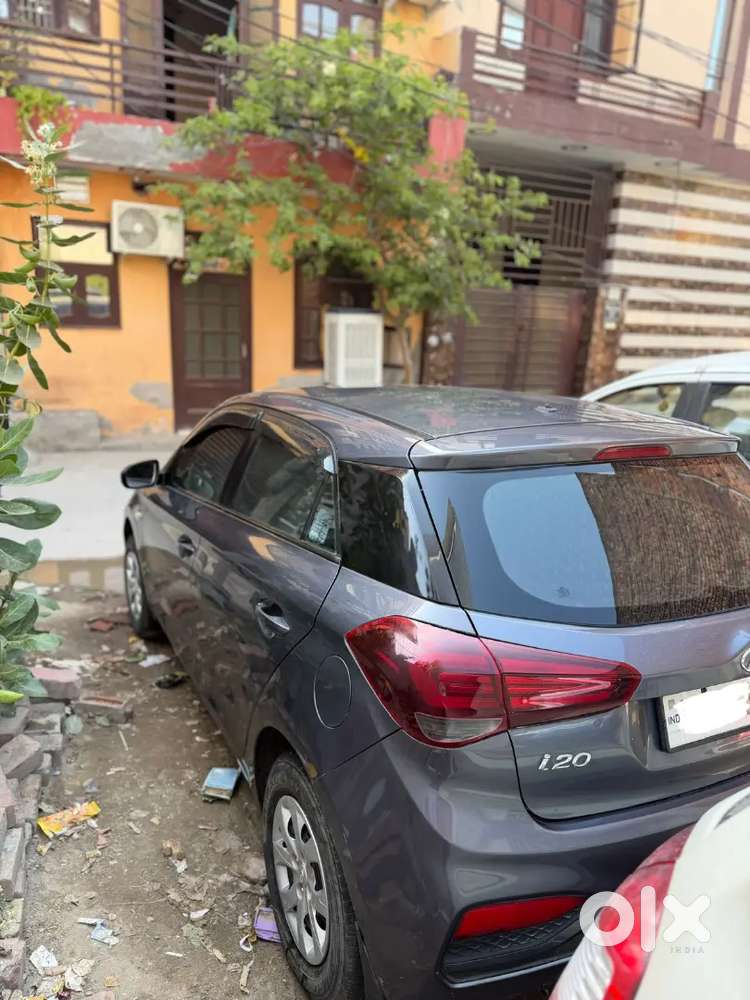 Hyundai I20 2018 Petrol 70000 Km Driven
