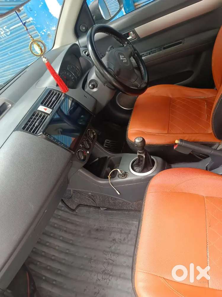 Maruti Suzuki Swift 2011 Petrol