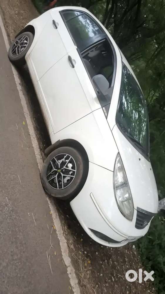 Tata Vista Tech Lx 2015