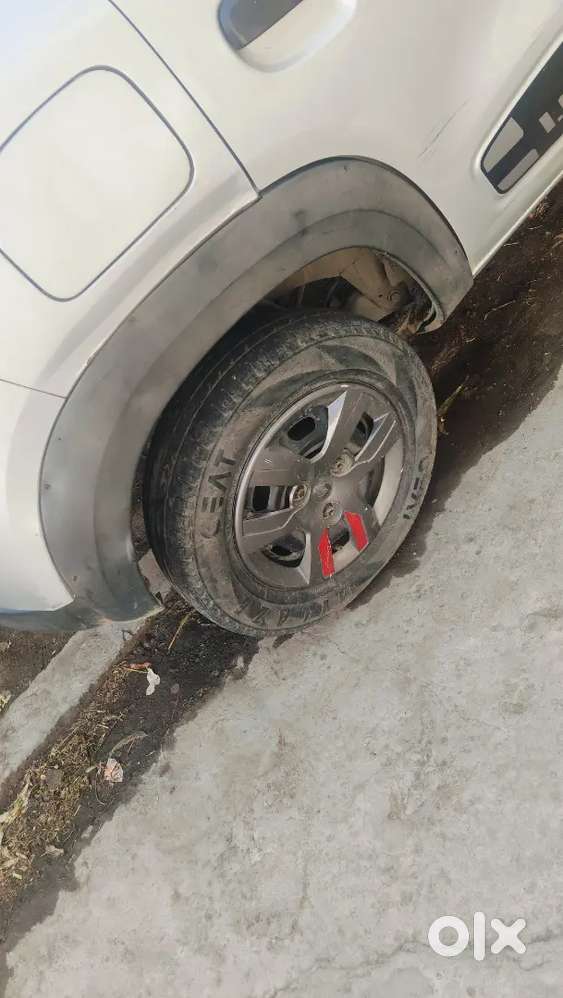 Accidental No
Power Steering 
Power Window 
New Tyre
Sapsenspion Smood