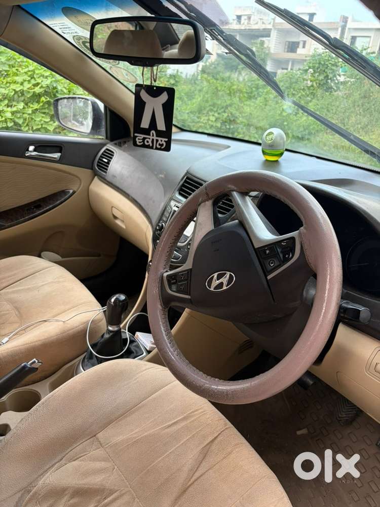 Hyundai Verna Petrol Manual 2015