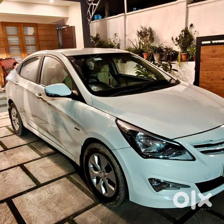 Hyundai Verna Petrol 2015