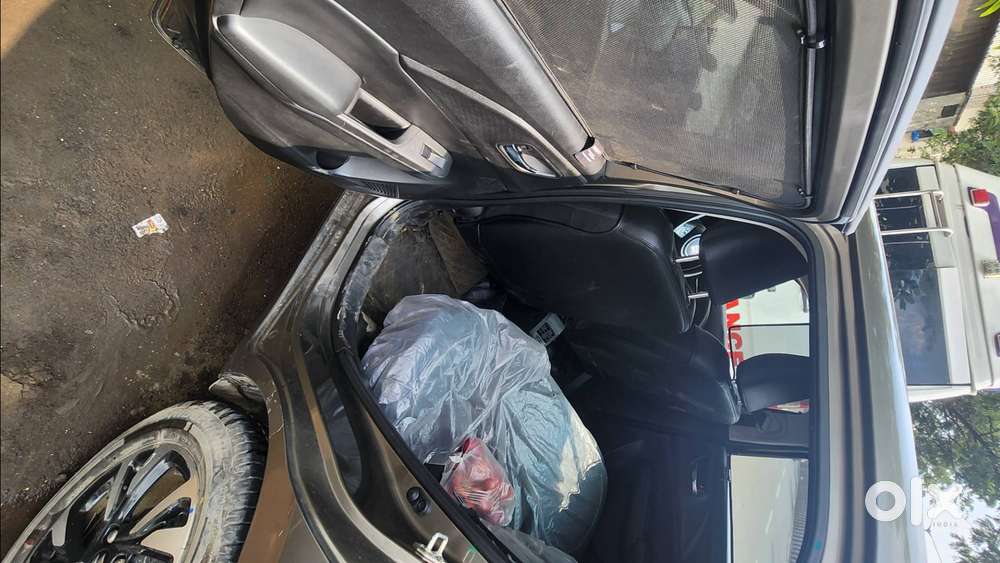 Maruti Suzuki Swift Zxi 2025 Petrol