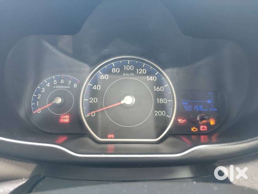 Hyundai I10 Sportz, 2015, Petrol