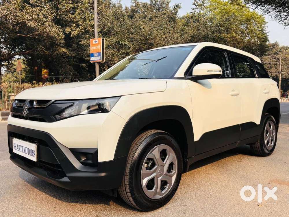 Maruti Suzuki Brezza 1.5 Lxi Smart Hybrid, 2025, Petrol