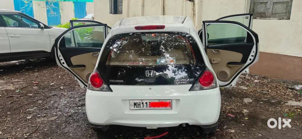 Honda Brio Vx (o) 2014 At Well Maintained