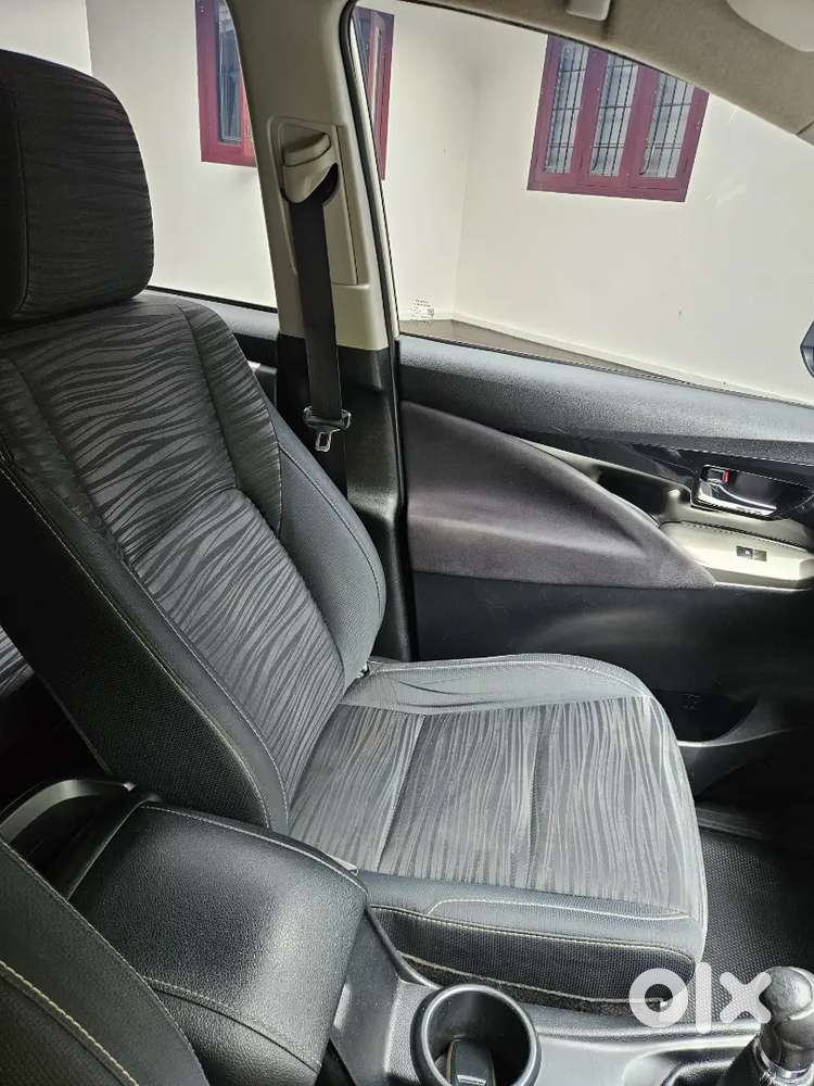 Innova Crysta 2018  V 7 Seater