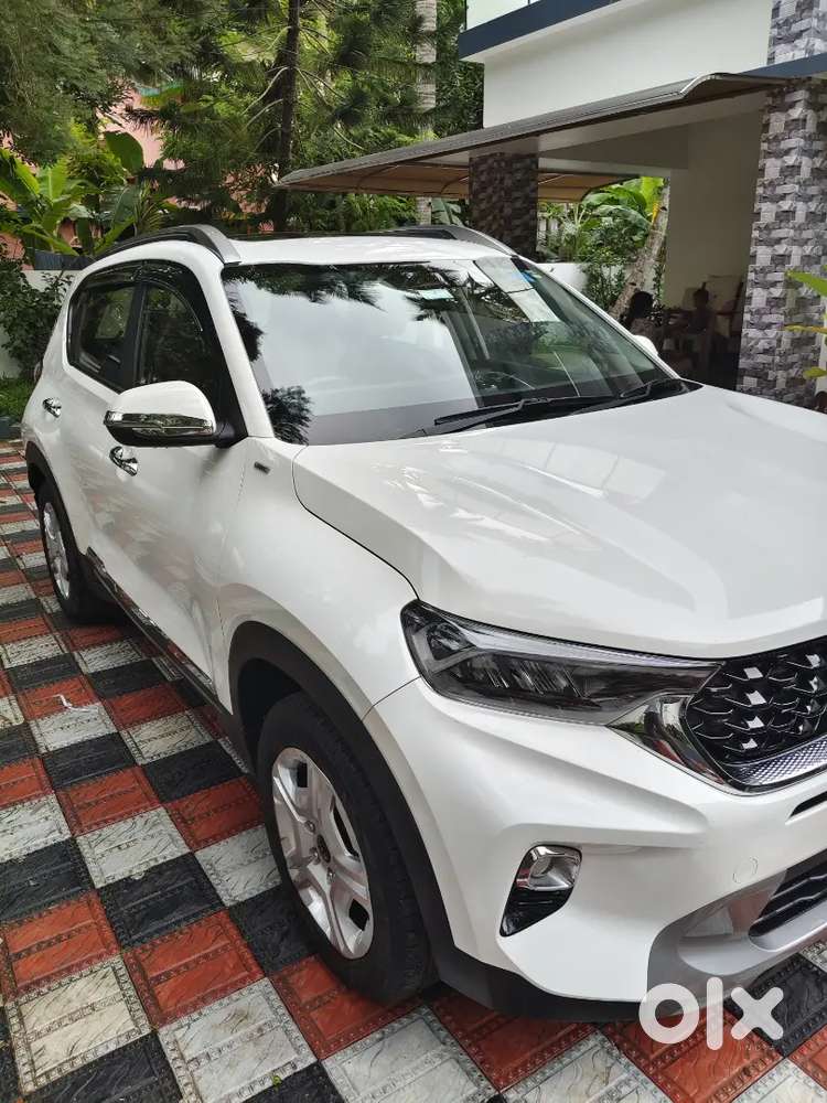Kia Sonet Petrol 2021