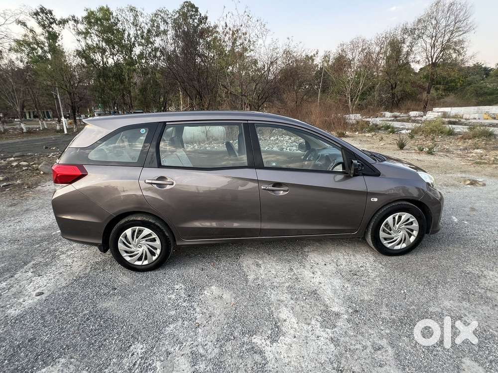 Honda Mobilio 1.5 S I-vtec Mt, 2015, Petrol