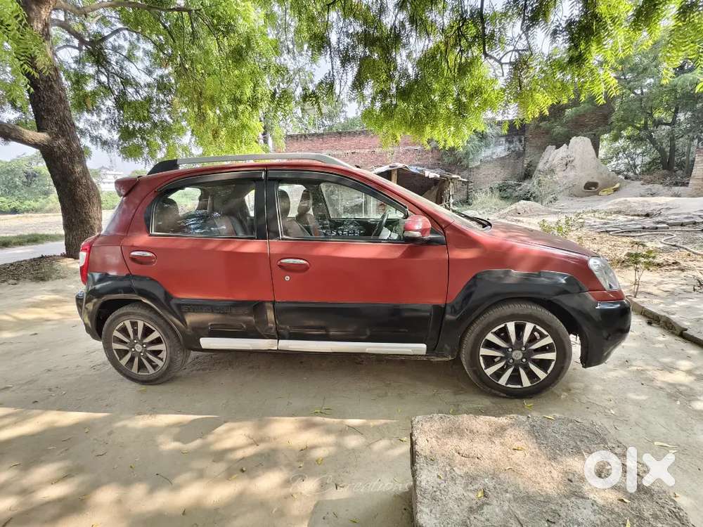 Toyota Etios Cross 2016 Diesel 150000 Km Driven