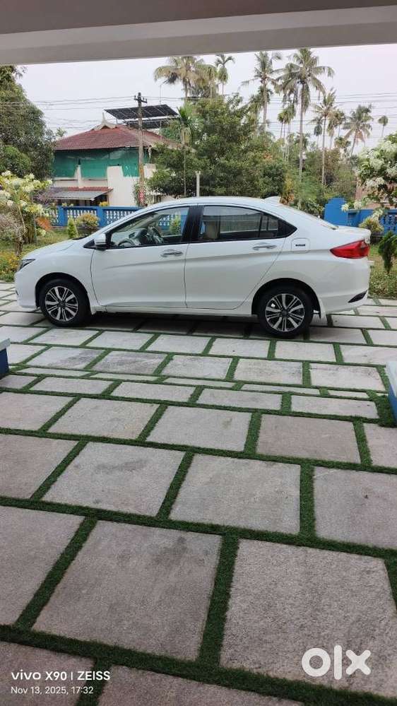 Honda City 1.5 V 5th Gen I-vtec Mt, 2017, Petrol