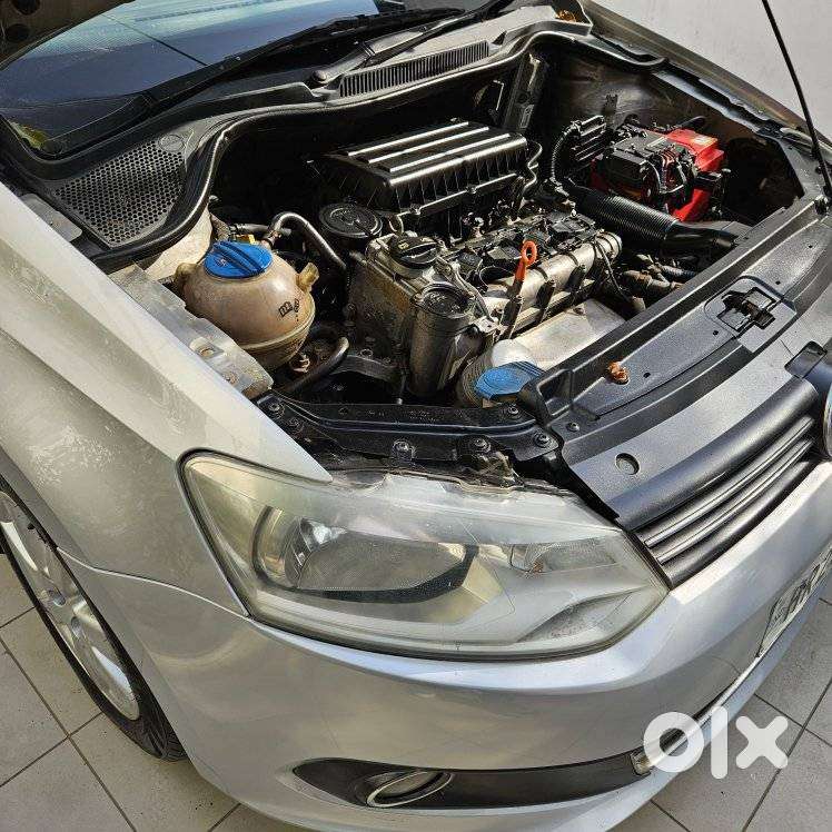 Volkswagen Vento Celeste 1.6 Highline, 2011, Petrol