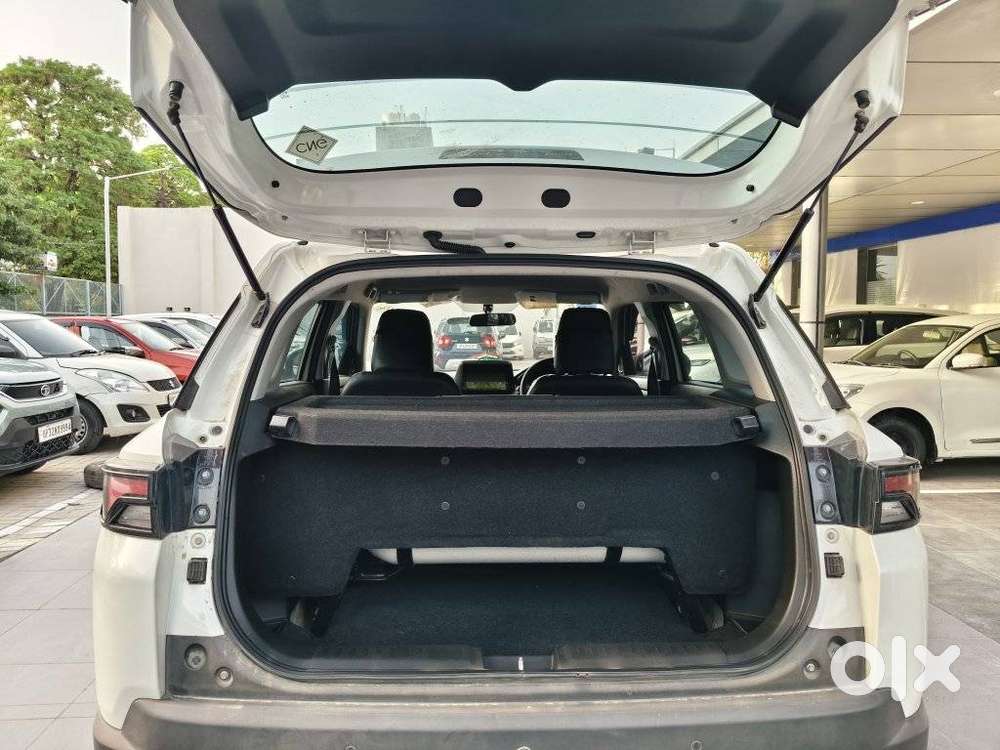 Maruti Suzuki Brezza 1.5 Lxi Cng, 2024, Cng & Hybrids