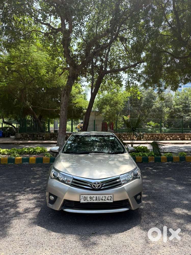 Toyota Corolla Altis 2016 1st Owner Petrol Automatic Vl 74000km