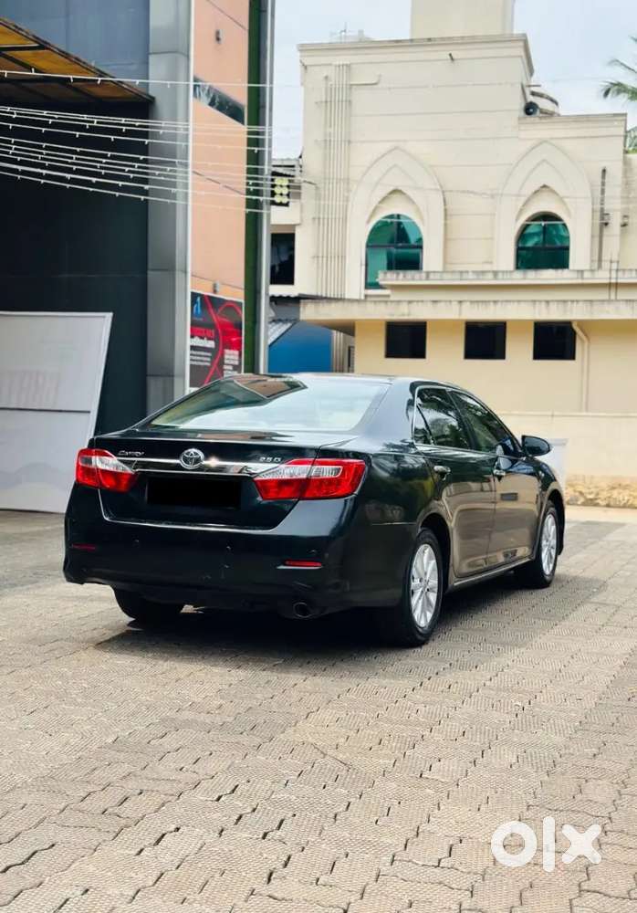 Toyota Camry 2012 Petrol 75000 Km Driven
