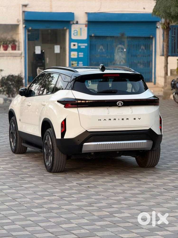 Tata Harrier Ev Xz Lux, 2025, Electric