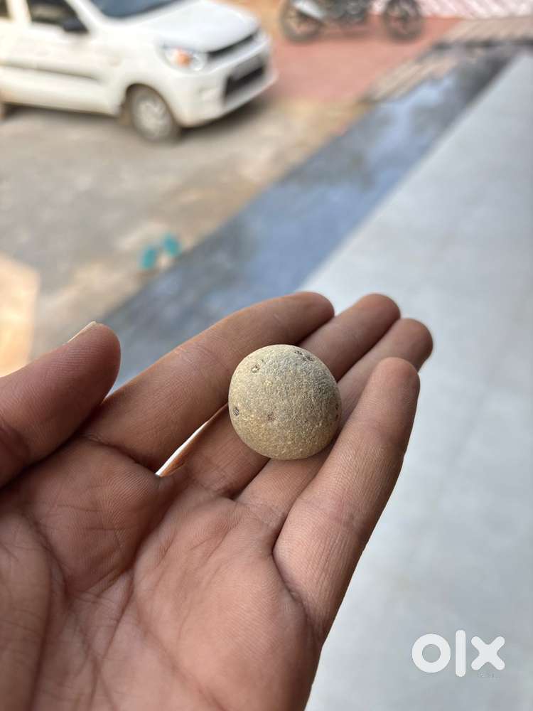 Ye ball bahut unique hai or antique hai - Sports Equipment