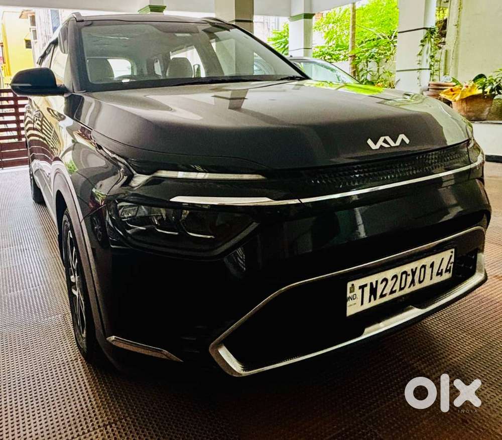 Kia Caresn Top Model Luxury Plus For Sale - Excellent Condition