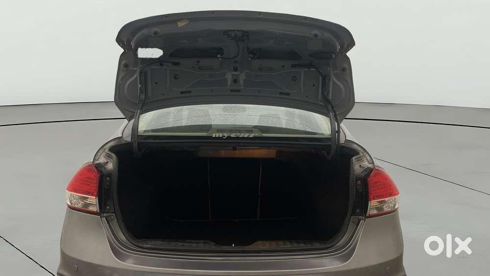 Maruti Suzuki Ciaz 2014-2017 Rs Zxi Plus, 2016, Petrol