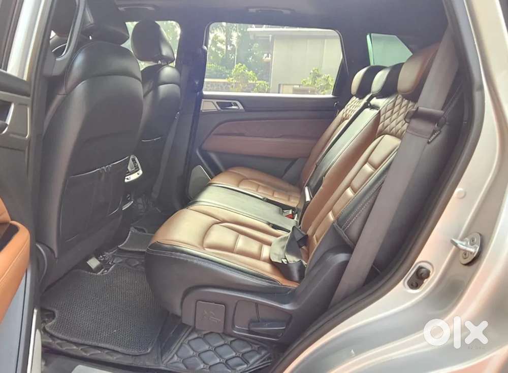 Mahindra Alturas G4 4wd At, 2019, Diesel