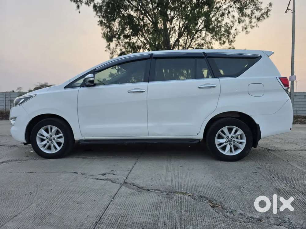 Toyota Innova Crysta 2017 Diesel 311000 Km Driven