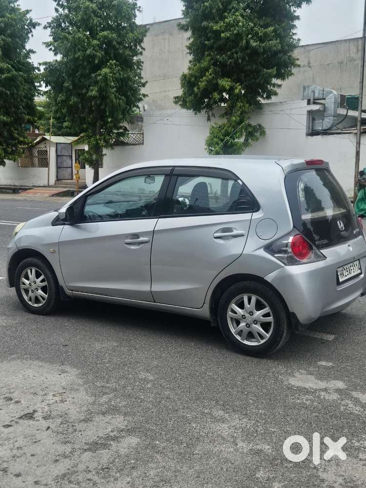 Honda Brio V Automatic, 2013, Petrol