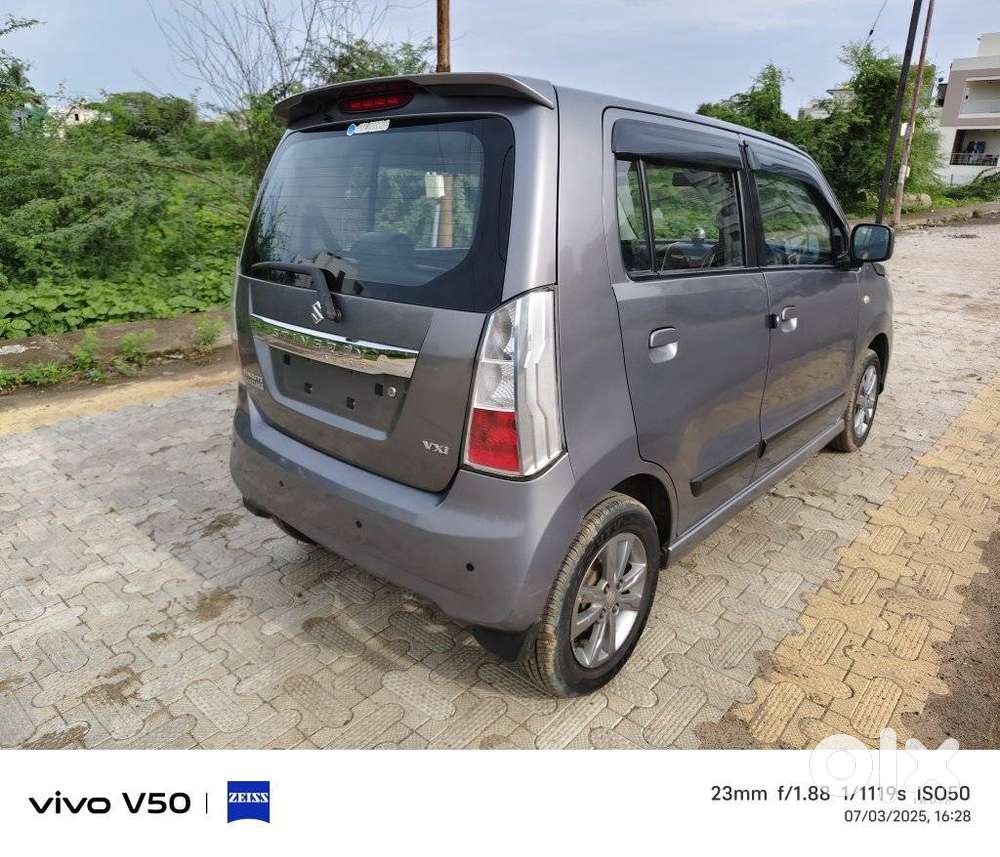 Maruti Suzuki Wagon R Stingray Amt Vxi Optional, 2015, Petrol