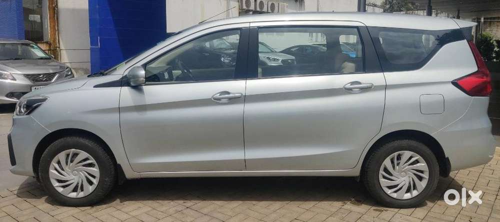 Maruti Suzuki Ertiga Vxi Abs Bs Iv, 2025, Cng & Hybrids