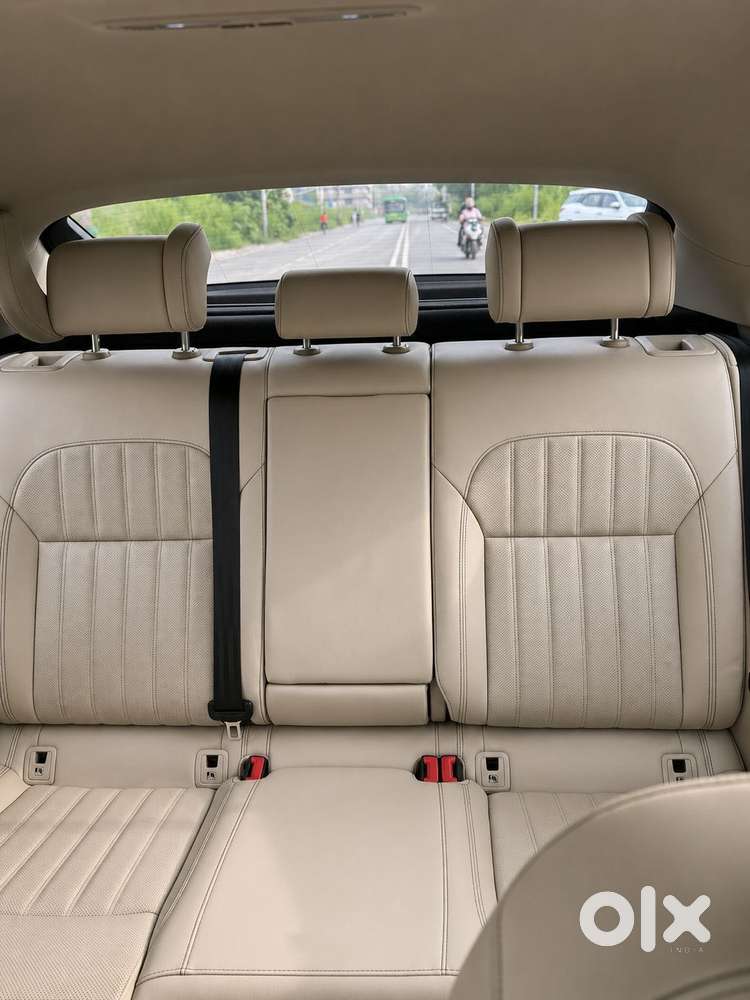 Skoda Superb 2.0 Tsi At L&k, 2022, Petrol