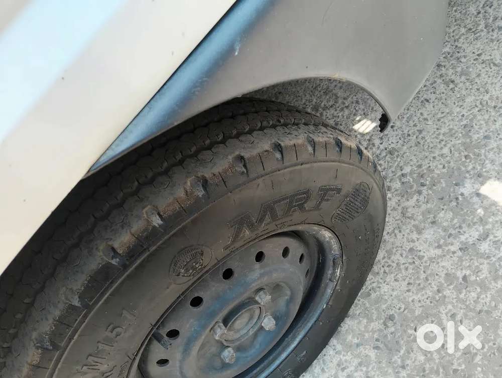 Tata Intra New Tyre 4 Saal De Tex