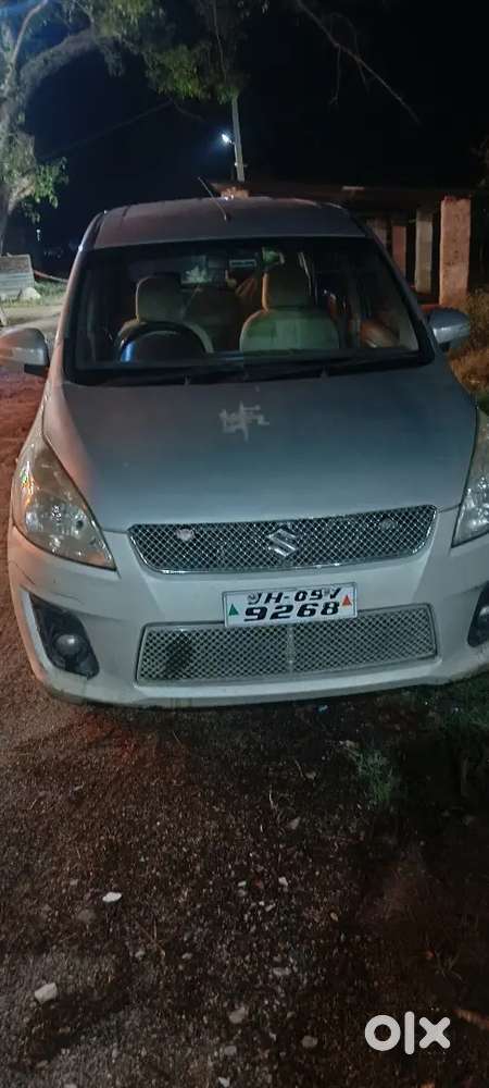 Maruti Suzuki Ertiga 2013 Diesel 122586 Km Driven