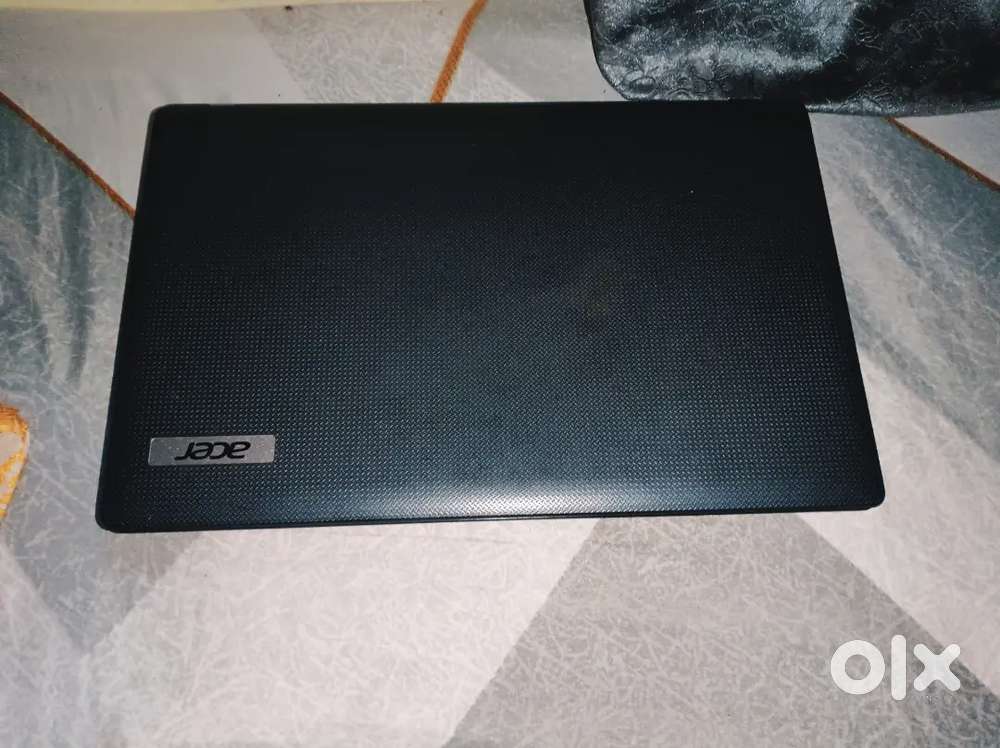 Good condition and convertible to Windows 10 Pro