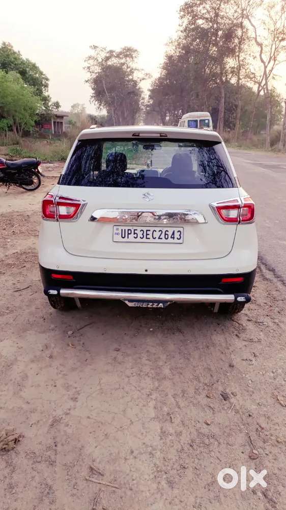 2nd Owner Maruti Brezza 2022  Push Batan Start