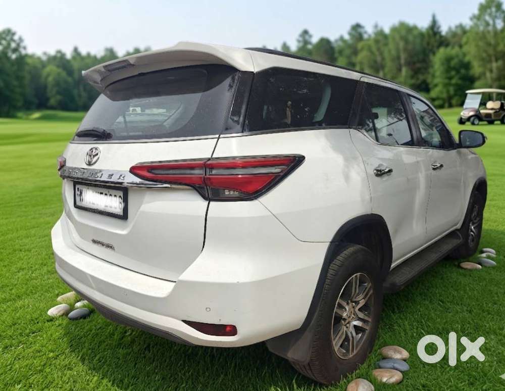 Toyota Fortuner 4x2 At 2.7 Petrol, 2022, Petrol